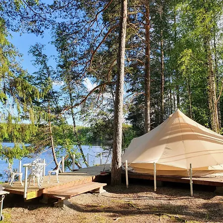 Luksusteltta Omalla Uimarannalla Jyvaskyla